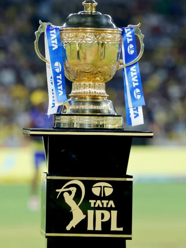 IPL-2023-trophy-GT-CSK-Sportzpics-853